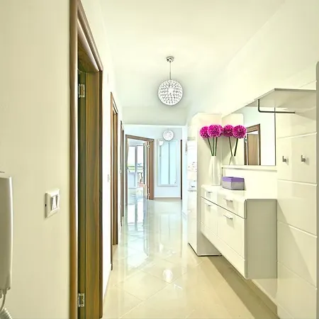 Apartamento Crystal Apartman *