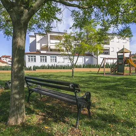 Apartamento Crystal Apartman *