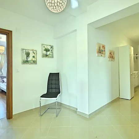 公寓 Crystal Apartman