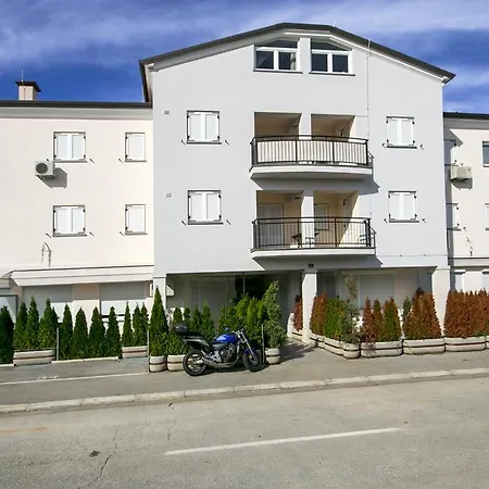 公寓 Crystal Apartman 波雷奇